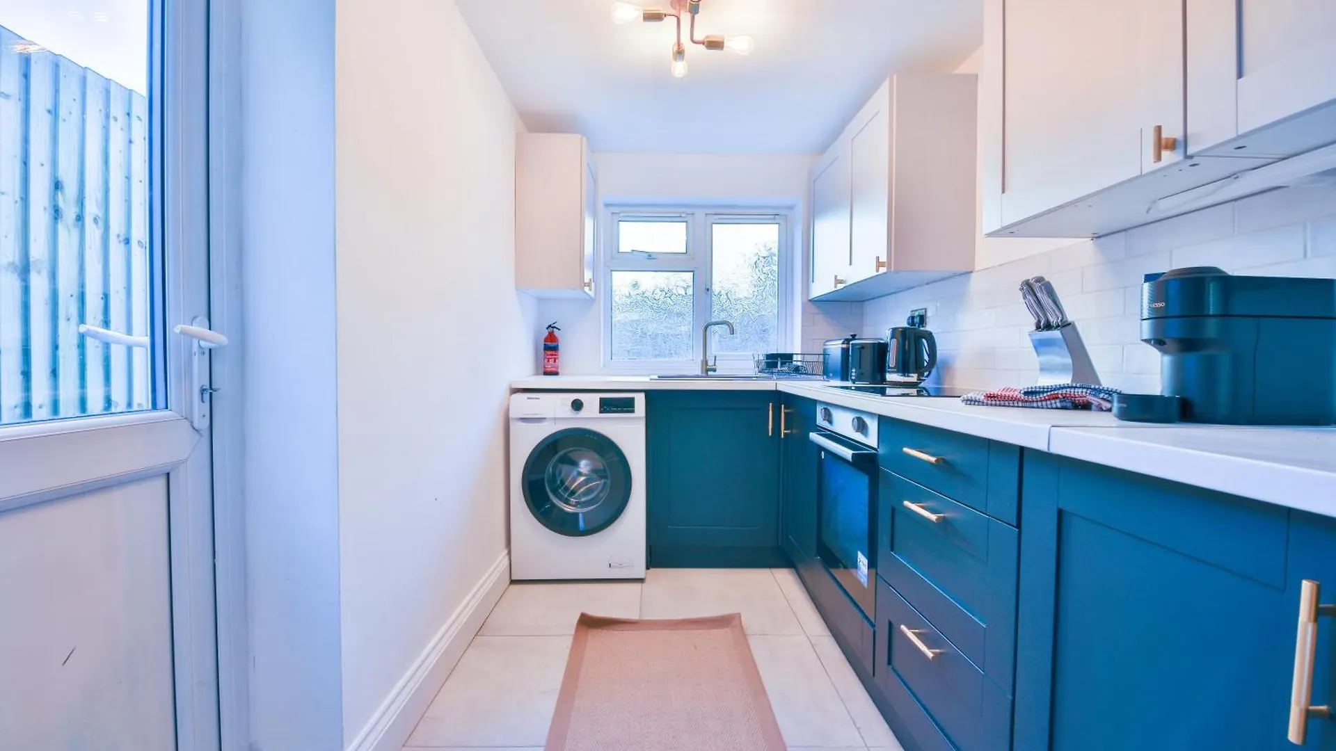 Stayright Charming 2Br House, Walking Distance To City Centre Cardiff 0*,